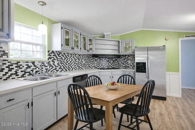 4516 Oak Crest Drive SE, Boiling Spring Lakes, NC 28461