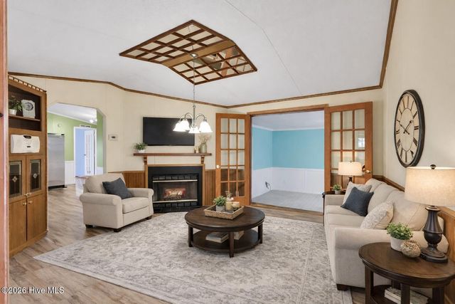 4516 Oak Crest Drive SE, Boiling Spring Lakes, NC 28461