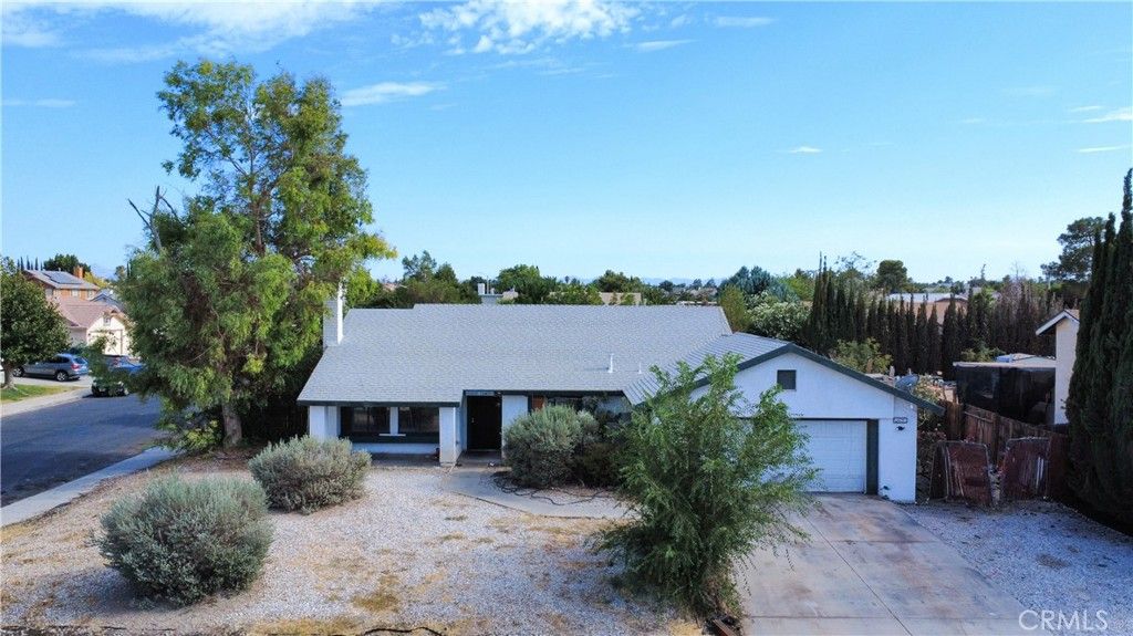 Image 1 of property listing at 14291 Luna Road, Victorville, CA 92392