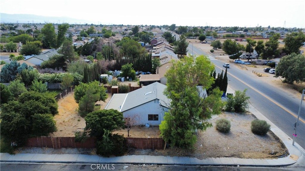 Image 7 of property listing at 14291 Luna Road, Victorville, CA 92392