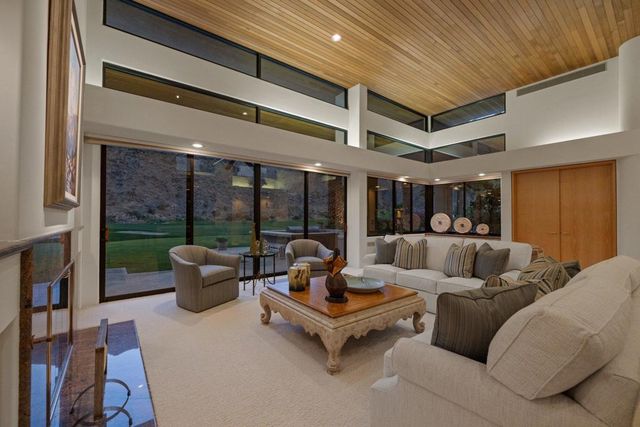 49025 Calle Flora, La Quinta, CA 92253