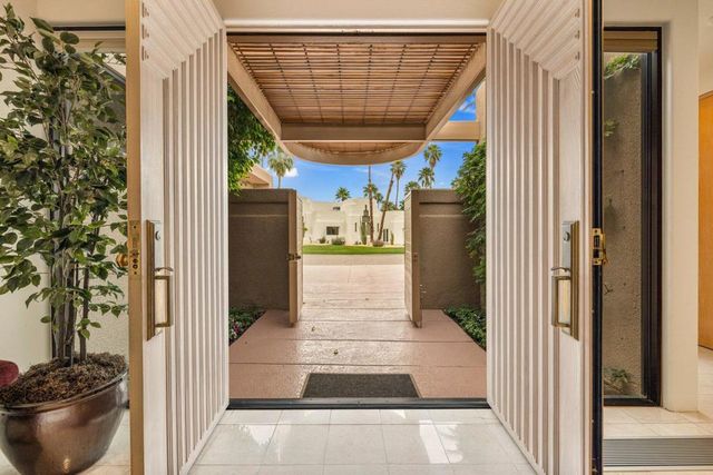 49025 Calle Flora, La Quinta, CA 92253