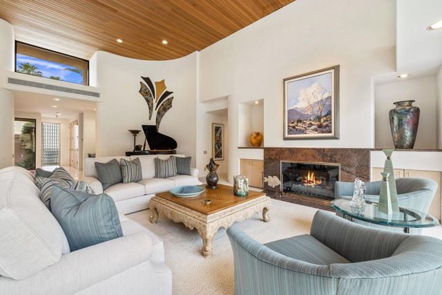 49025 Calle Flora, La Quinta, CA 92253