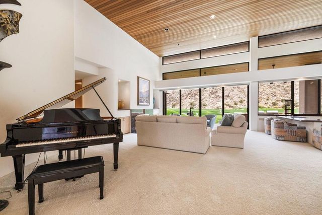 49025 Calle Flora, La Quinta, CA 92253