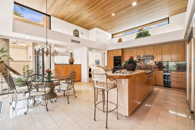 49025 Calle Flora, La Quinta, CA 92253