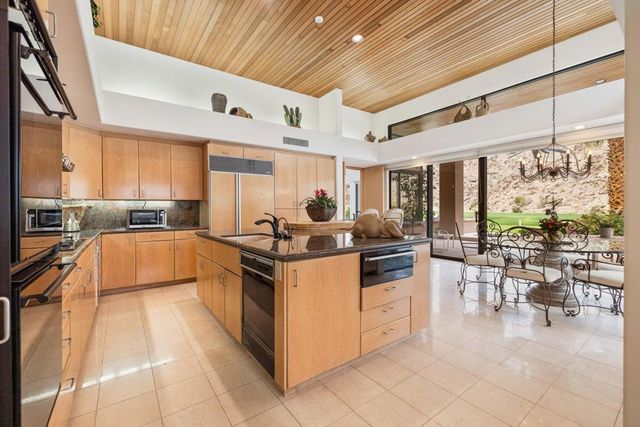 49025 Calle Flora, La Quinta, CA 92253