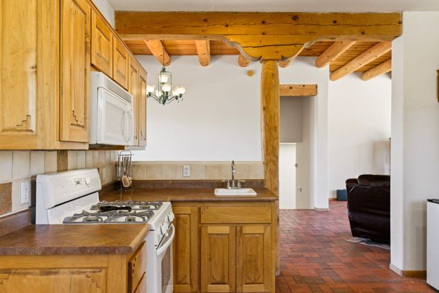 21 Vista De Oro, Placitas, NM 87043