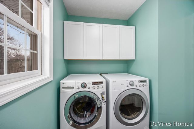 1711 Oakvale Drive, Wyoming, MI 49519