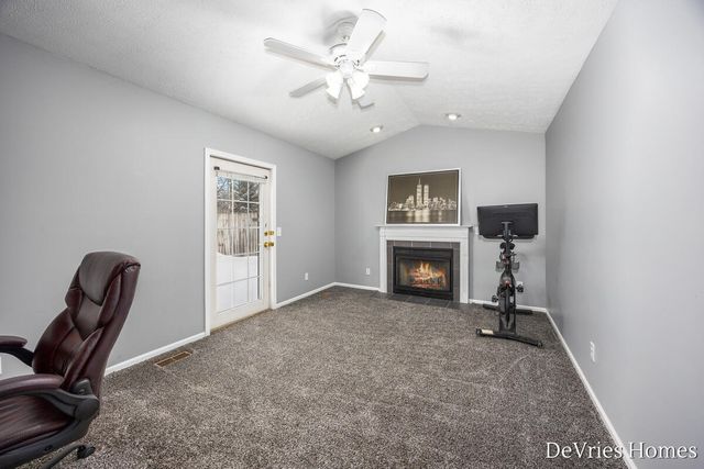 1711 Oakvale Drive, Wyoming, MI 49519