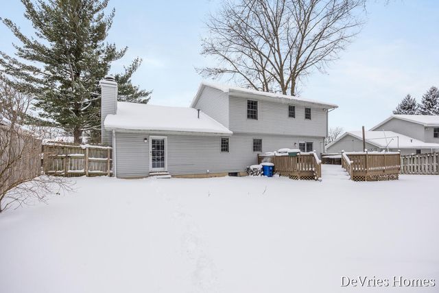 1711 Oakvale Drive, Wyoming, MI 49519