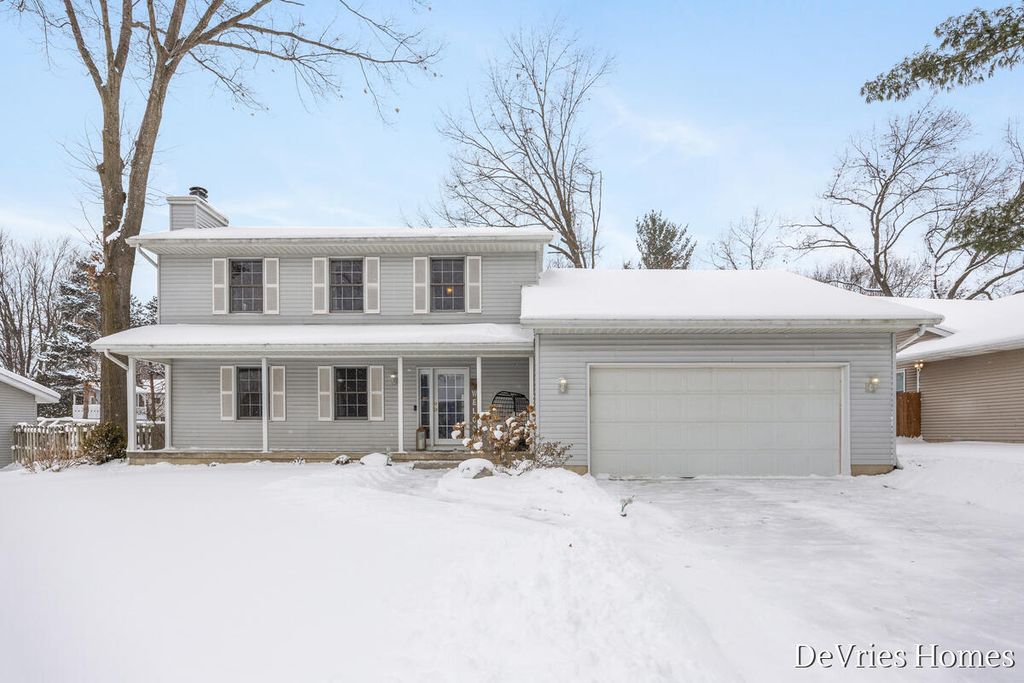 1711 Oakvale Drive, Wyoming, MI 49519