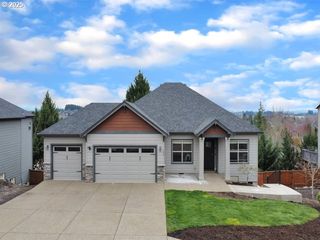 154 Sw MT ADAMS St, Mc Minnville, OR 97128