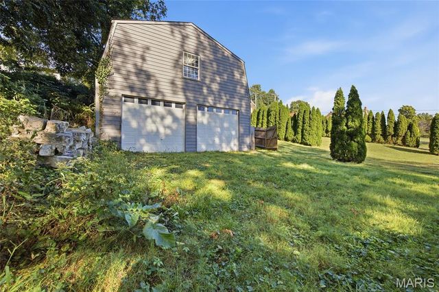 1216 N 5th Street, St Charles, MO 63301