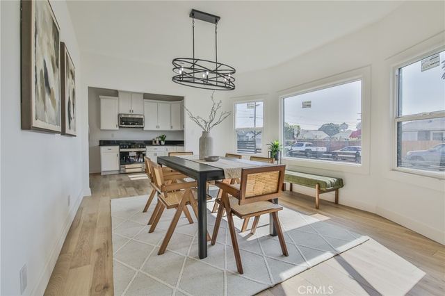 1301 W 46th, Los Angeles, CA 90037