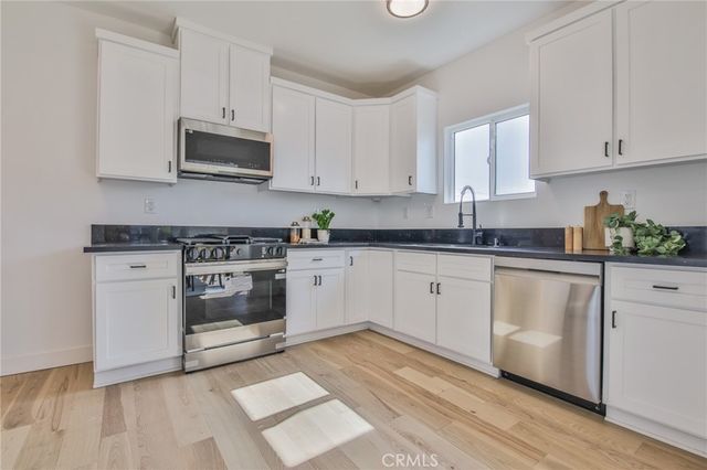 1301 W 46th, Los Angeles, CA 90037
