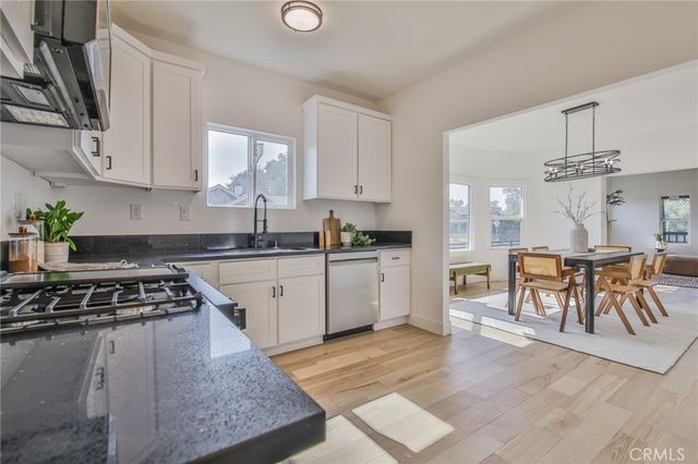 1301 W 46th, Los Angeles, CA 90037