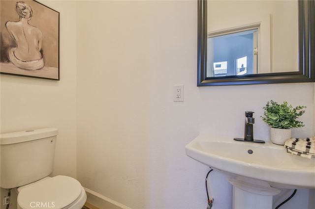1301 W 46th, Los Angeles, CA 90037