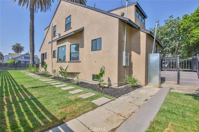 1301 W 46th, Los Angeles, CA 90037