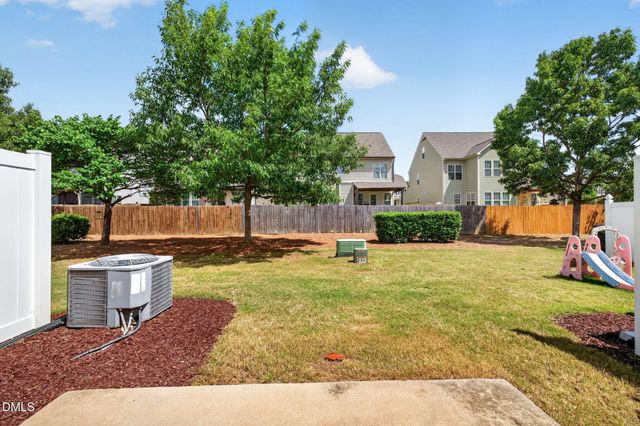40 Reunion Court, Garner, NC 27529