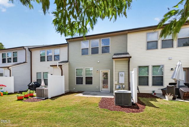 40 Reunion Court, Garner, NC 27529