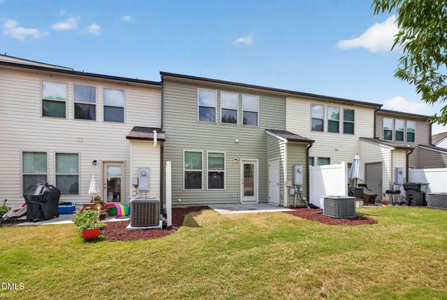 40 Reunion Court, Garner, NC 27529