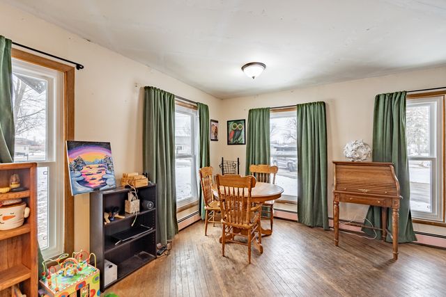 1751 Gary Avenue, Aurora, IL 60505