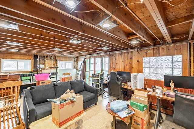 1751 Gary Avenue, Aurora, IL 60505