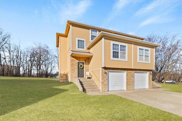 1948 N 80th Court, Kansas City, KS 66112