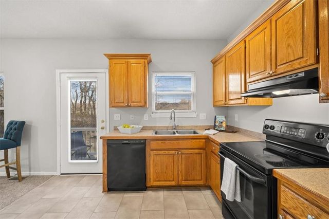 1948 N 80th Court, Kansas City, KS 66112