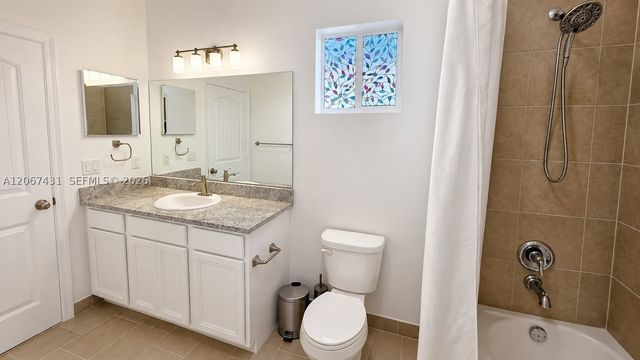 1127 Vermilion Dr, Lake Worth, FL 33461