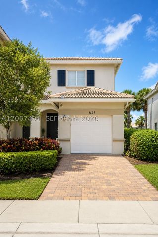 1127 Vermilion Dr, Lake Worth, FL 33461