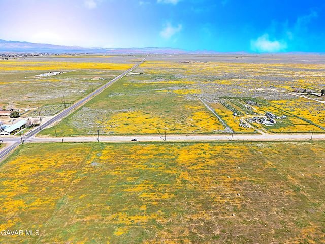 W Avenue G, Lancaster, CA 93536