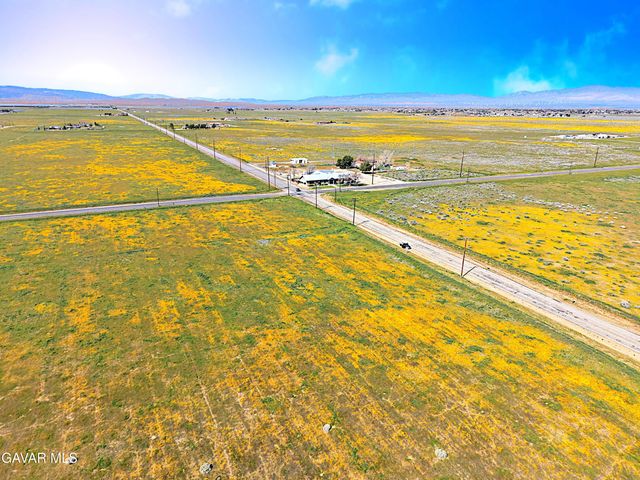 W Avenue G, Lancaster, CA 93536