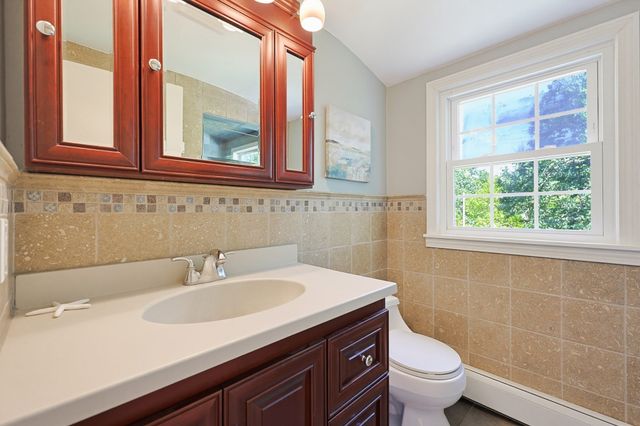 320 Newton Street, Northborough, MA 01532