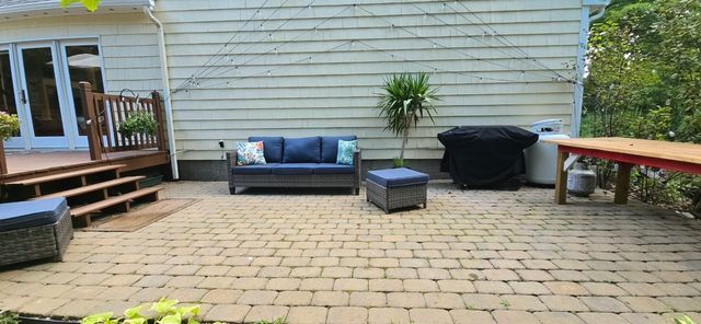 320 Newton Street, Northborough, MA 01532