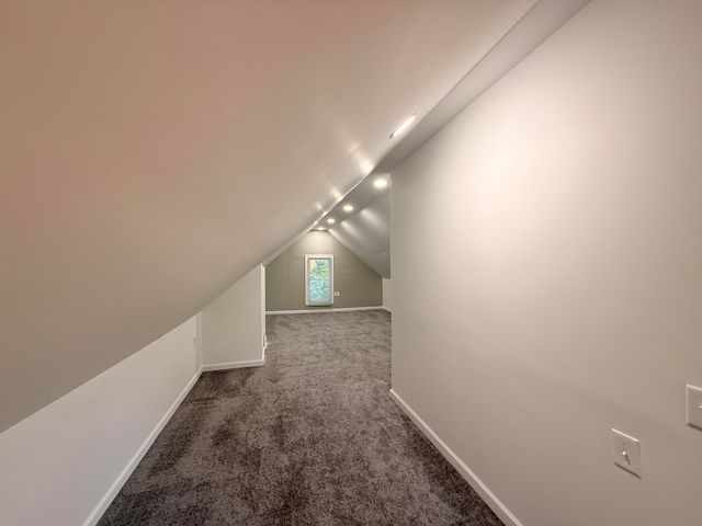 1726 Upland Drive, Kalamazoo, MI 49048