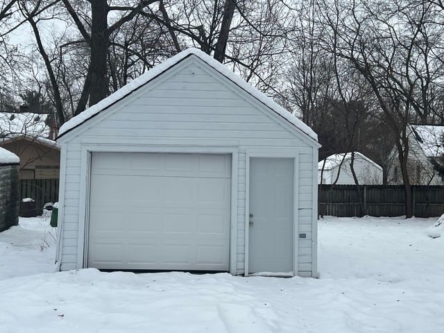 1726 Upland Drive, Kalamazoo, MI 49048