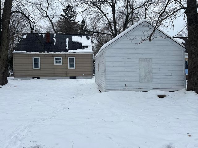 1726 Upland Drive, Kalamazoo, MI 49048