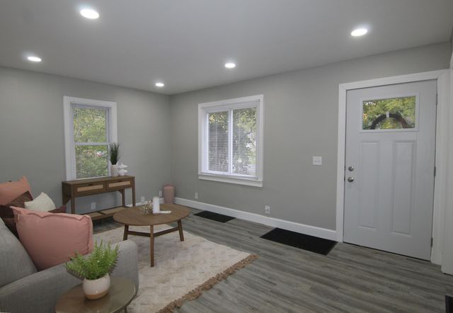 1726 Upland Drive, Kalamazoo, MI 49048