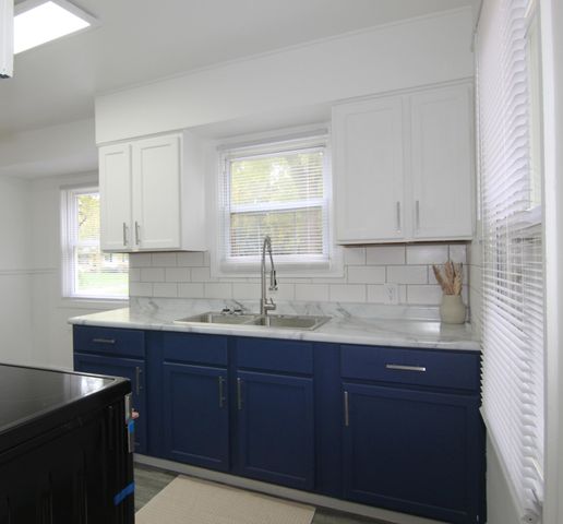 1726 Upland Drive, Kalamazoo, MI 49048