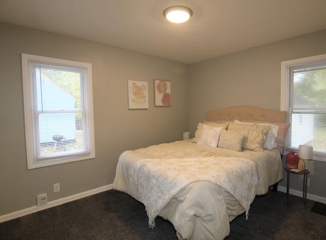 1726 Upland Drive, Kalamazoo, MI 49048