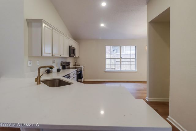 9834 Pokai Way, Diamondhead, MS 39525