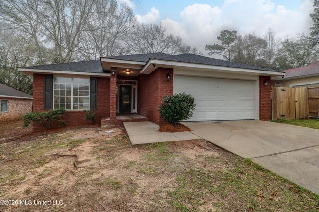 9834 Pokai Way, Diamondhead, MS 39525
