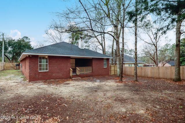 9834 Pokai Way, Diamondhead, MS 39525