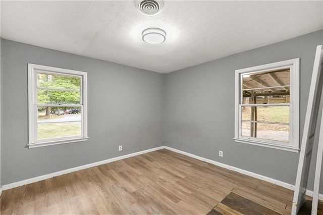 4006 Burns Road SW, Lilburn, GA 30047