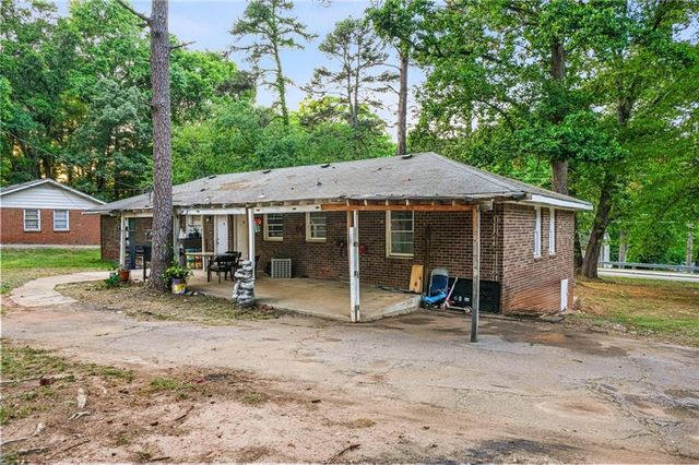 4006 Burns Road SW, Lilburn, GA 30047
