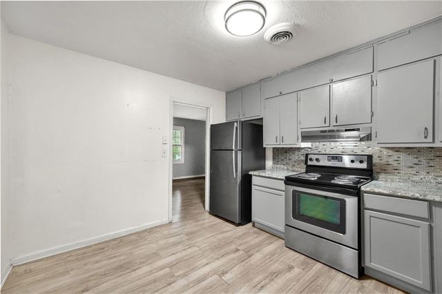 4006 Burns Road SW, Lilburn, GA 30047