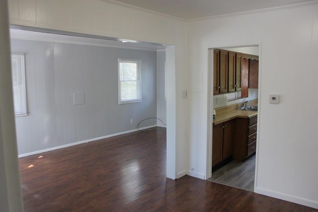 5318 Lafayette Road, Elk Run Heights, IA 50707