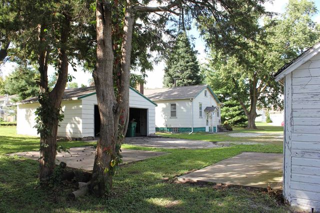 5318 Lafayette Road, Elk Run Heights, IA 50707