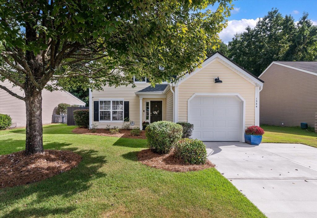 1344 Palm Cove Drive, Charleston, SC 29492